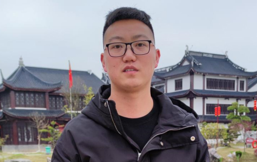 朱亮